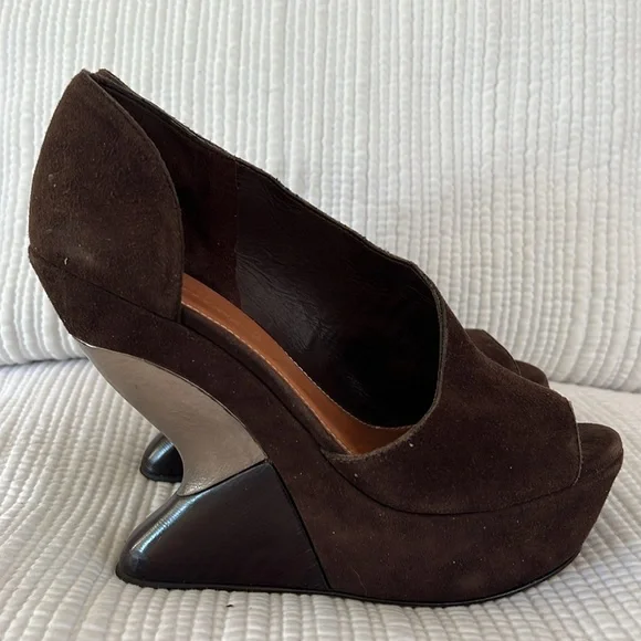 NWOT Anthropologie LEIFSDOTTIR Katrina Brown Suede Cut Out Platforms size 6.5 - Picture 5 of 8